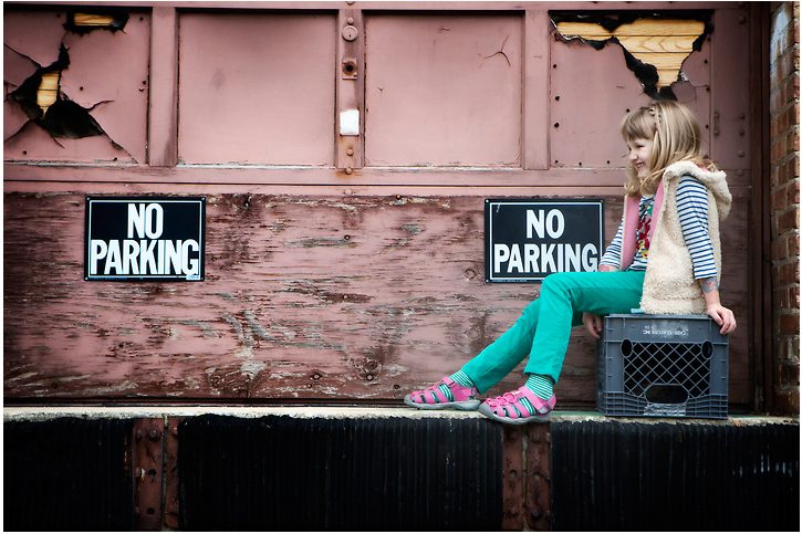 Chicago photography of a girl in an urban setting