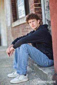 Downers-Grove-high-school-senior-boy-photo